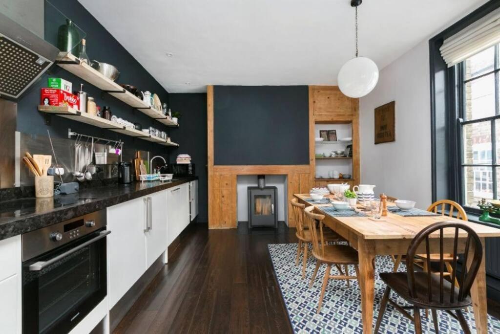 Steadfast Apartment Дийл Екстериор снимка
