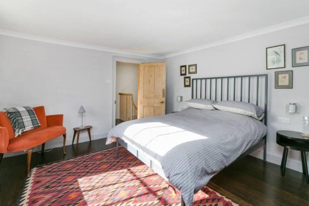 Steadfast Apartment Дийл Екстериор снимка